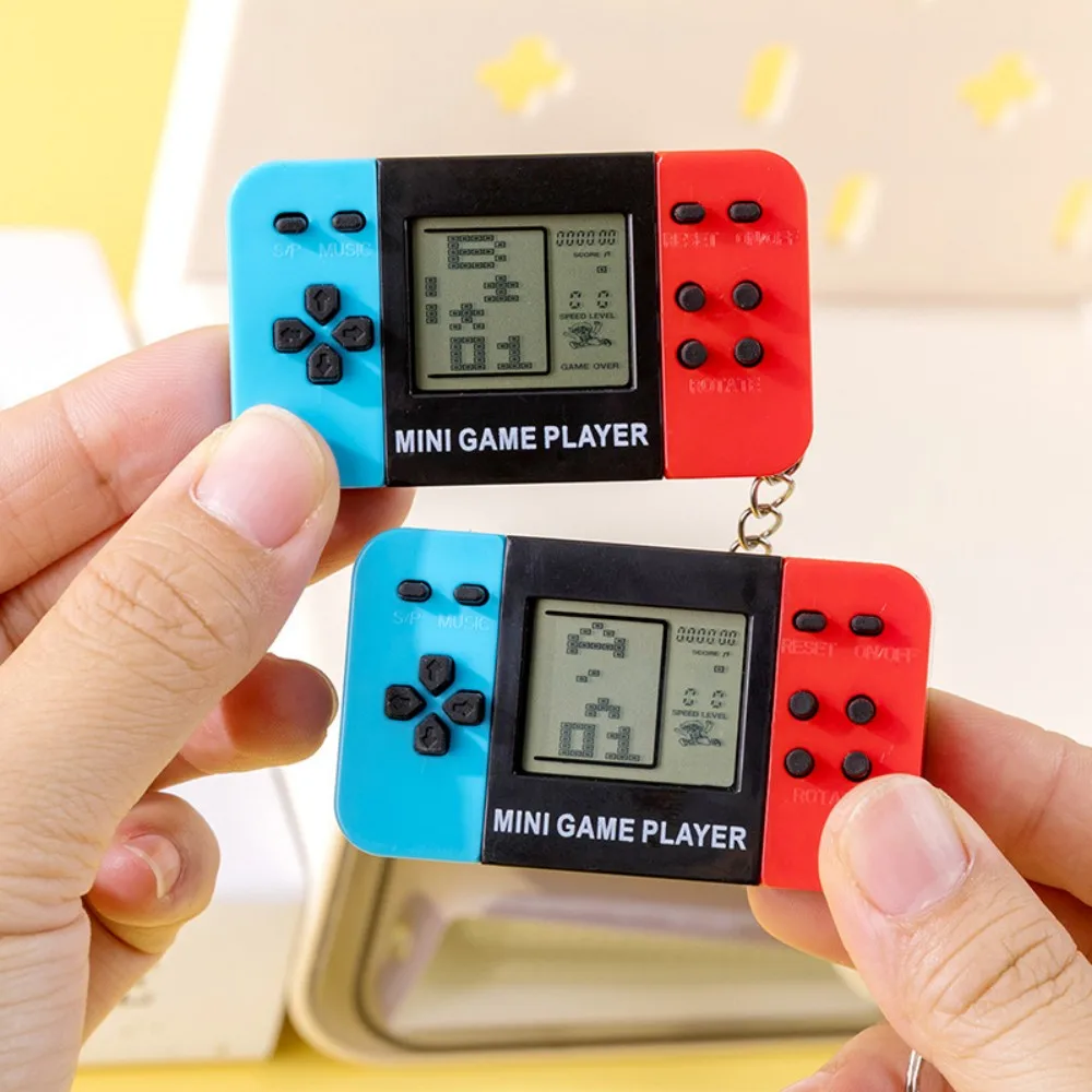 Gaming Console Keychain - พวงกุญแจเครื่องเล่นเกม Tetris แบบพกพา สไตล์คลาสสิก ย้อนยุค ของเล่นปริศนาชวนคิดสำหรับผู้ชายและผู้หญิง